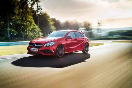 Mercedes A 45 AMG 2016: Con 381 CV, vuelve a ser el rey de los compactos