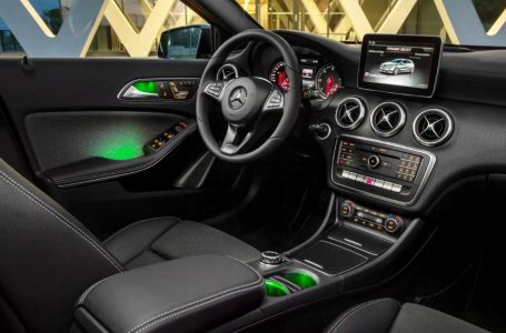 Mercedes introduce el Clase A 2016: El compacto premium actualiza su estética