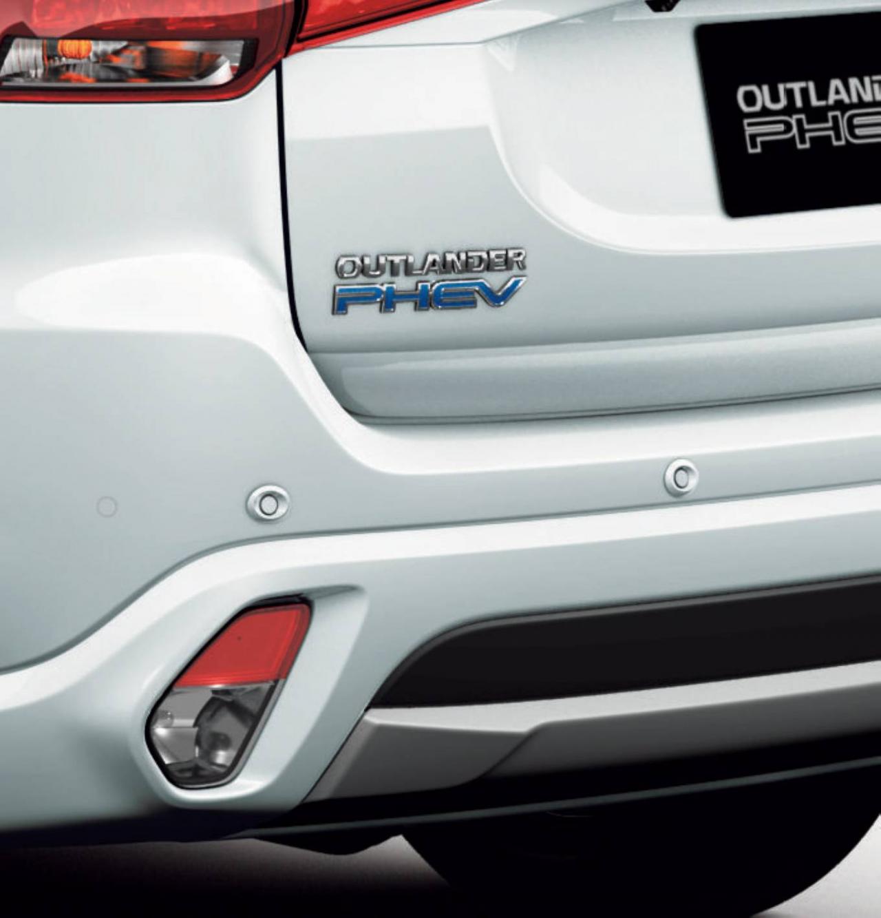 Mitsubishi Outlander PHEV 2016: El híbrido enchufable, ahora con más equipamiento y autonomía 2