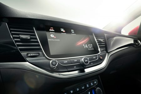opel-astra-2015-05-1440px