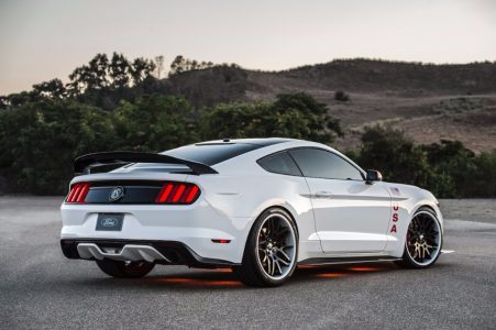 ford-mustang-apollo-edition-201522281_4