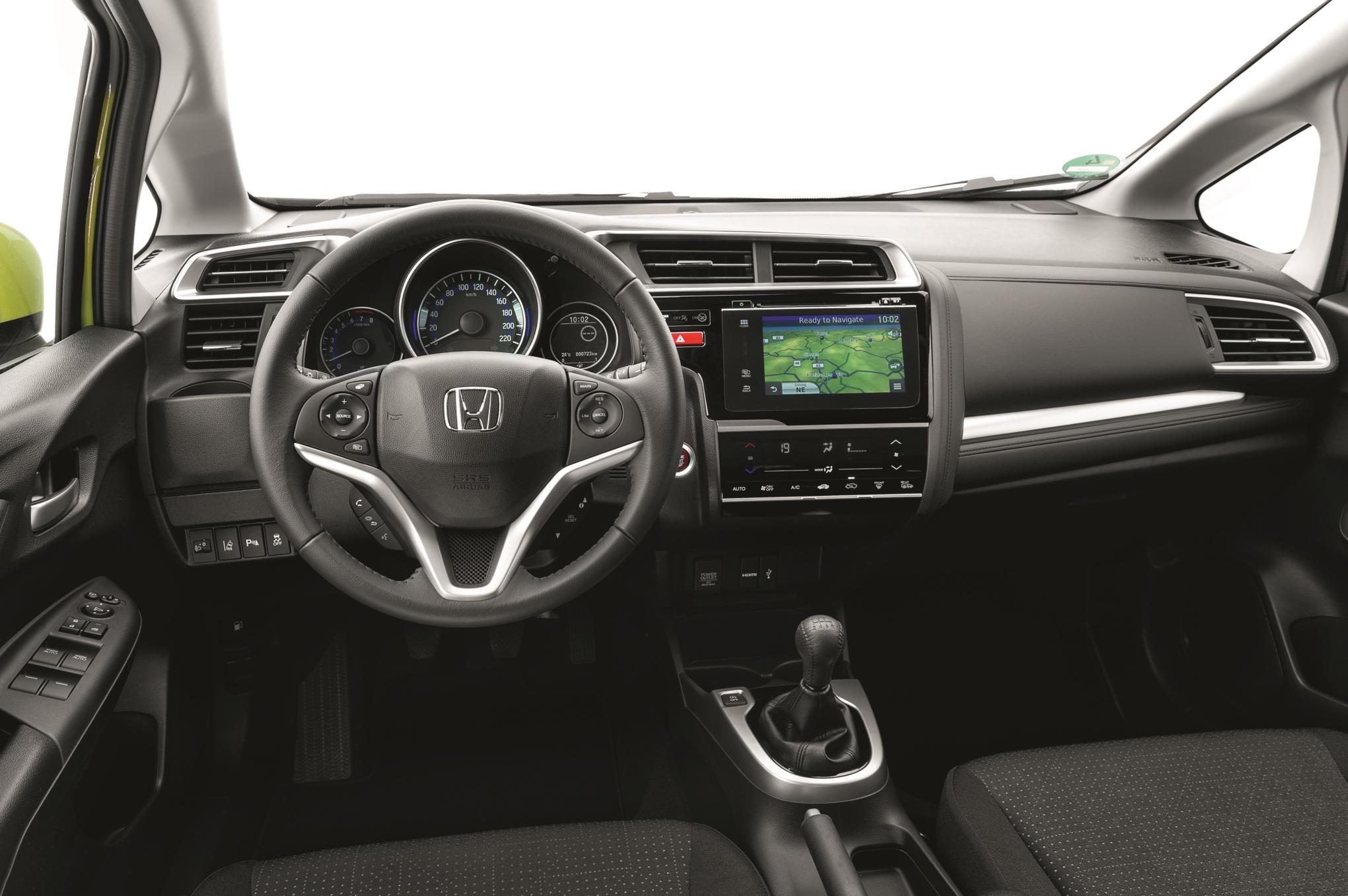 Honda Jazz 2015: Disponible a patir de Septiembre con el 1.3 i-VTEC 3