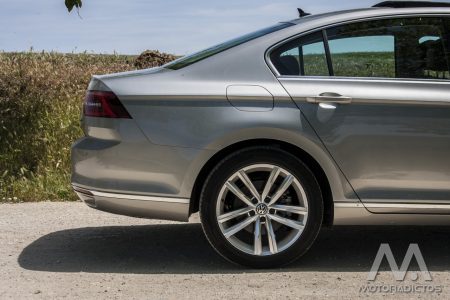 Prueba: Volkswagen Passat 2.0 TDI 150 CV Sport (equipamiento, comportamiento, conclusión)