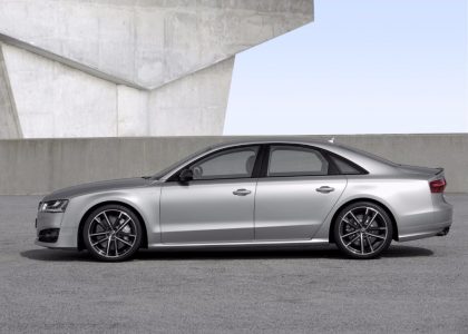 Audi S8 Plus: Te catapultará hasta los 305 km/h con sus 605 CV de potencia