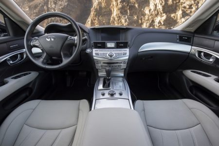 infiniti-q70-premium-edition-4