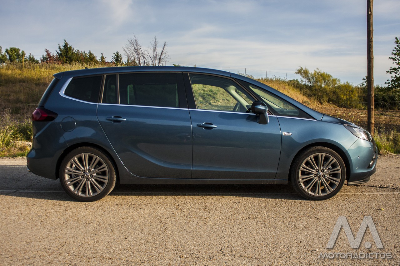 Prueba: Opel Zafira Tourer Turbo 200 CV (diseño, habitáculo, mecánica) 5