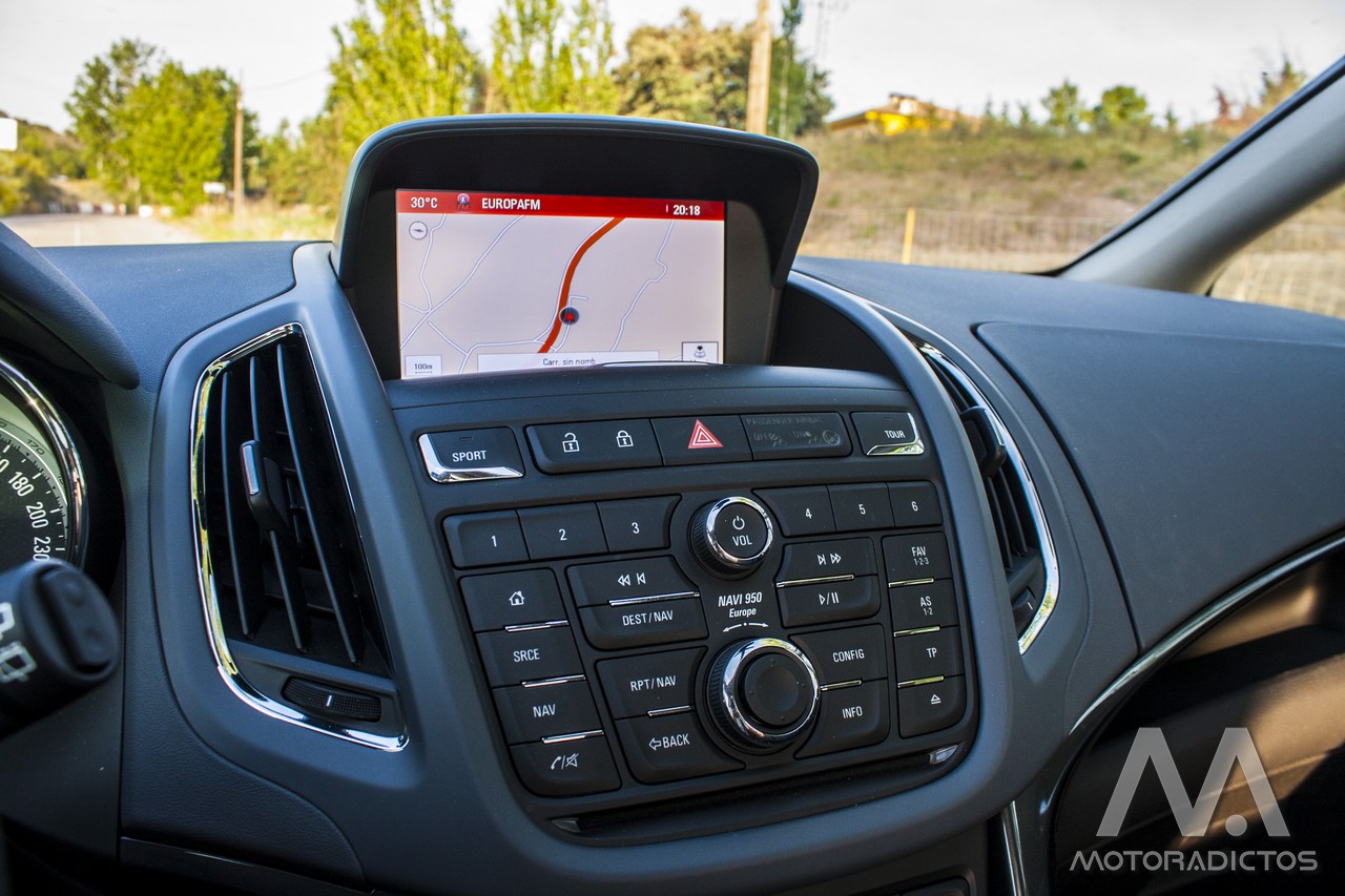 Prueba: Opel Zafira Tourer Turbo 200 CV (diseño, habitáculo, mecánica) 9