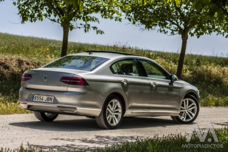 Prueba: Volkswagen Passat 2.0 TDI 150 CV Sport (equipamiento, comportamiento, conclusión)