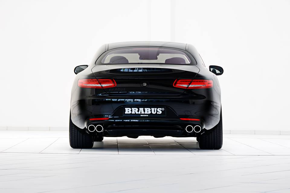 Vestido de negro: Brabus Mercedes S500 Coupé, una majestuosidad de 178.890 euros 3