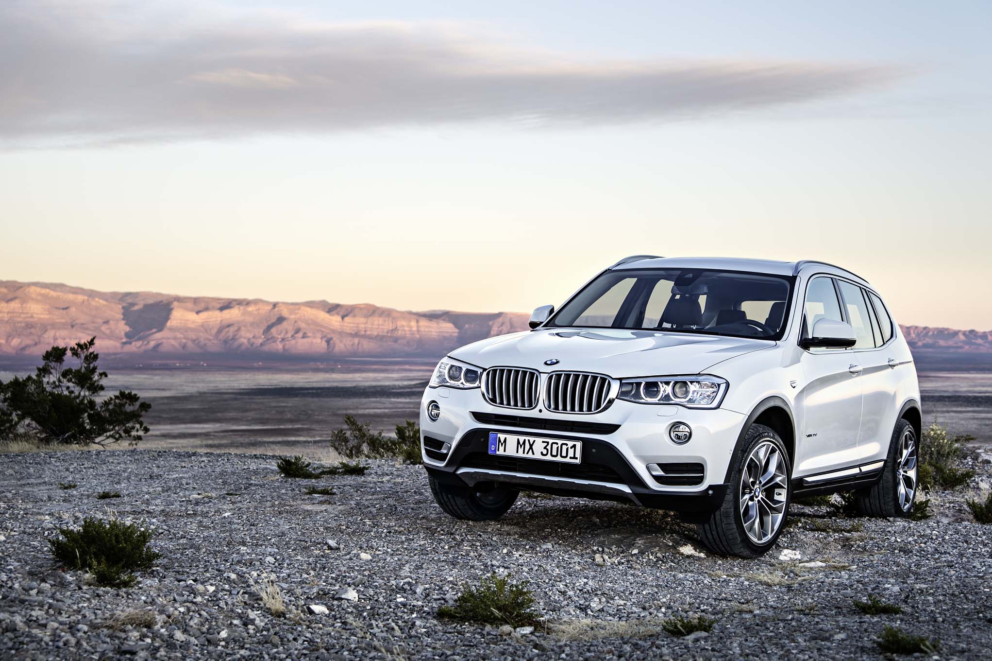 2015-bmw-x3-front-three-quarter