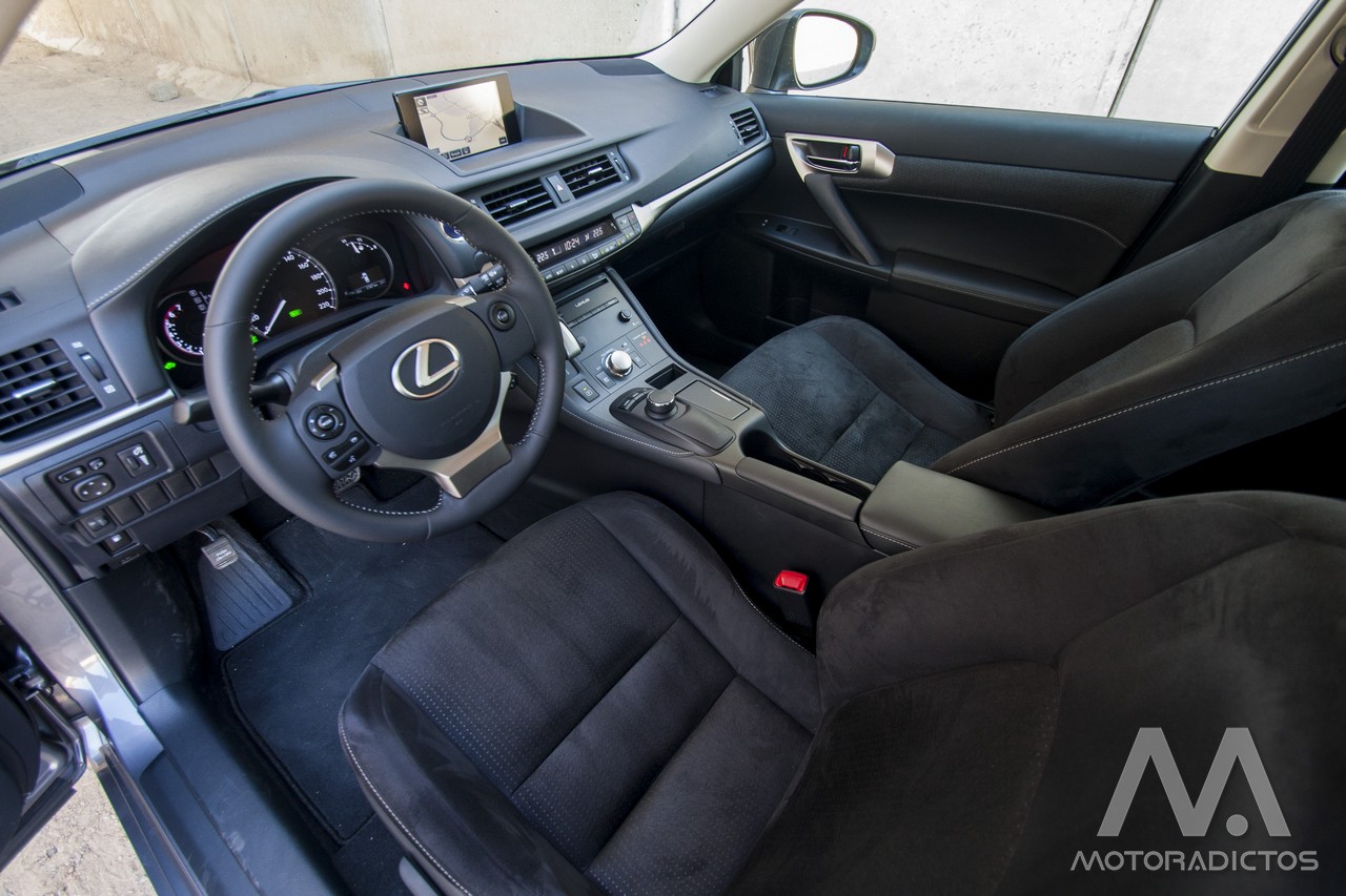 Prueba: Lexus CT 200h (diseño, habitáculo, mecánica)