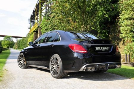 Brabus PowerXtra B40-600: un Mercedes C63S con 600 CV