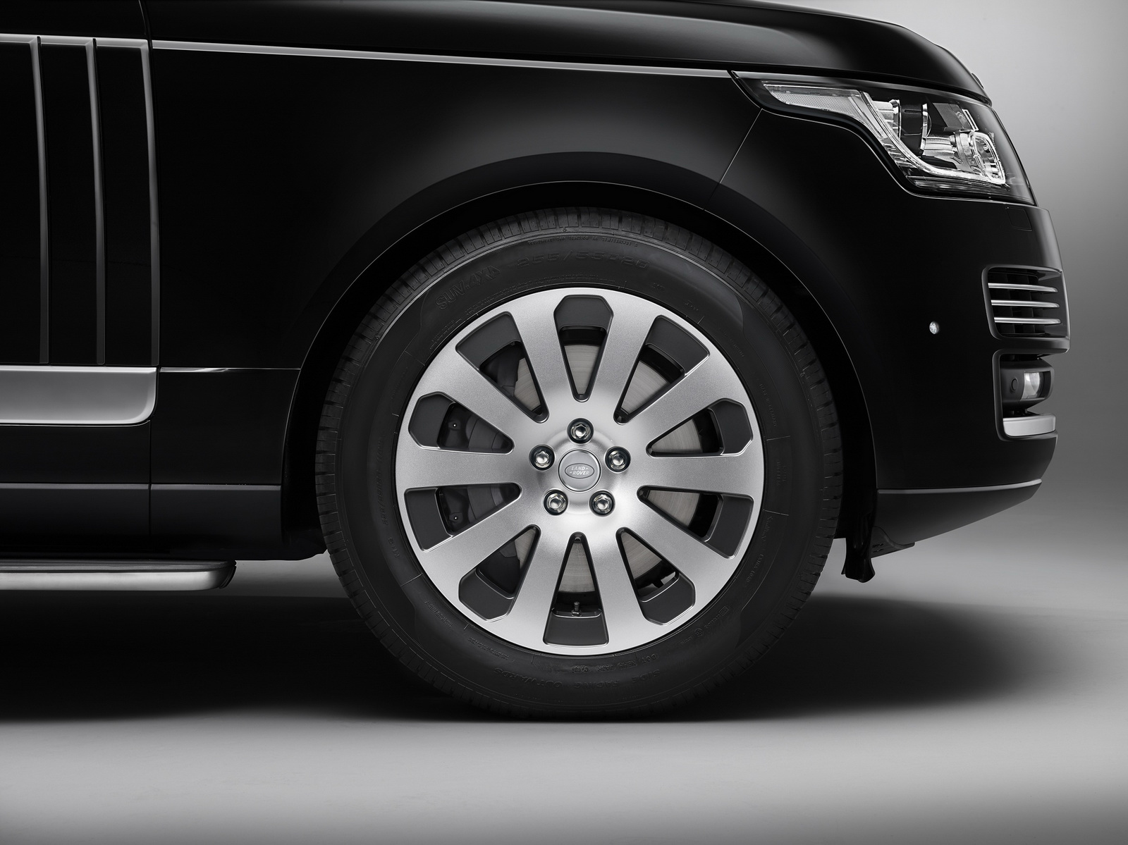 Range-Rover-Sentinel-4