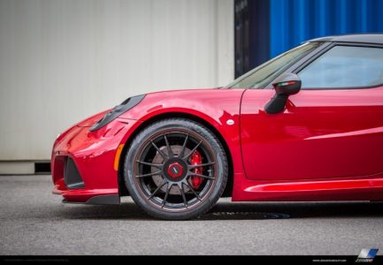alfa-romeo-4c-zender-201523358_7