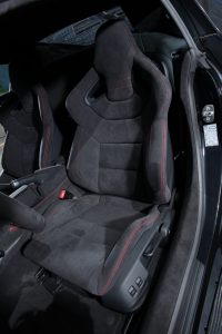 audi-r8-v10-plus-gets-a-950-hp-makeover-complete-with-carbon-fiber-body-also-girl-photo-gallery_19