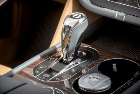 bentley-bentayga-201523066_17