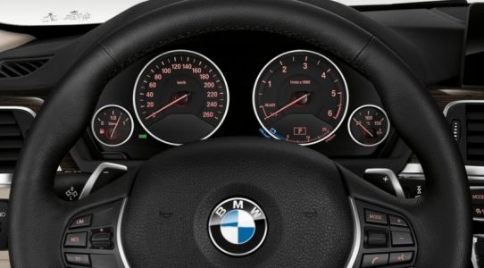 BMW 330e: La versión híbrida y enchufable del Serie 3