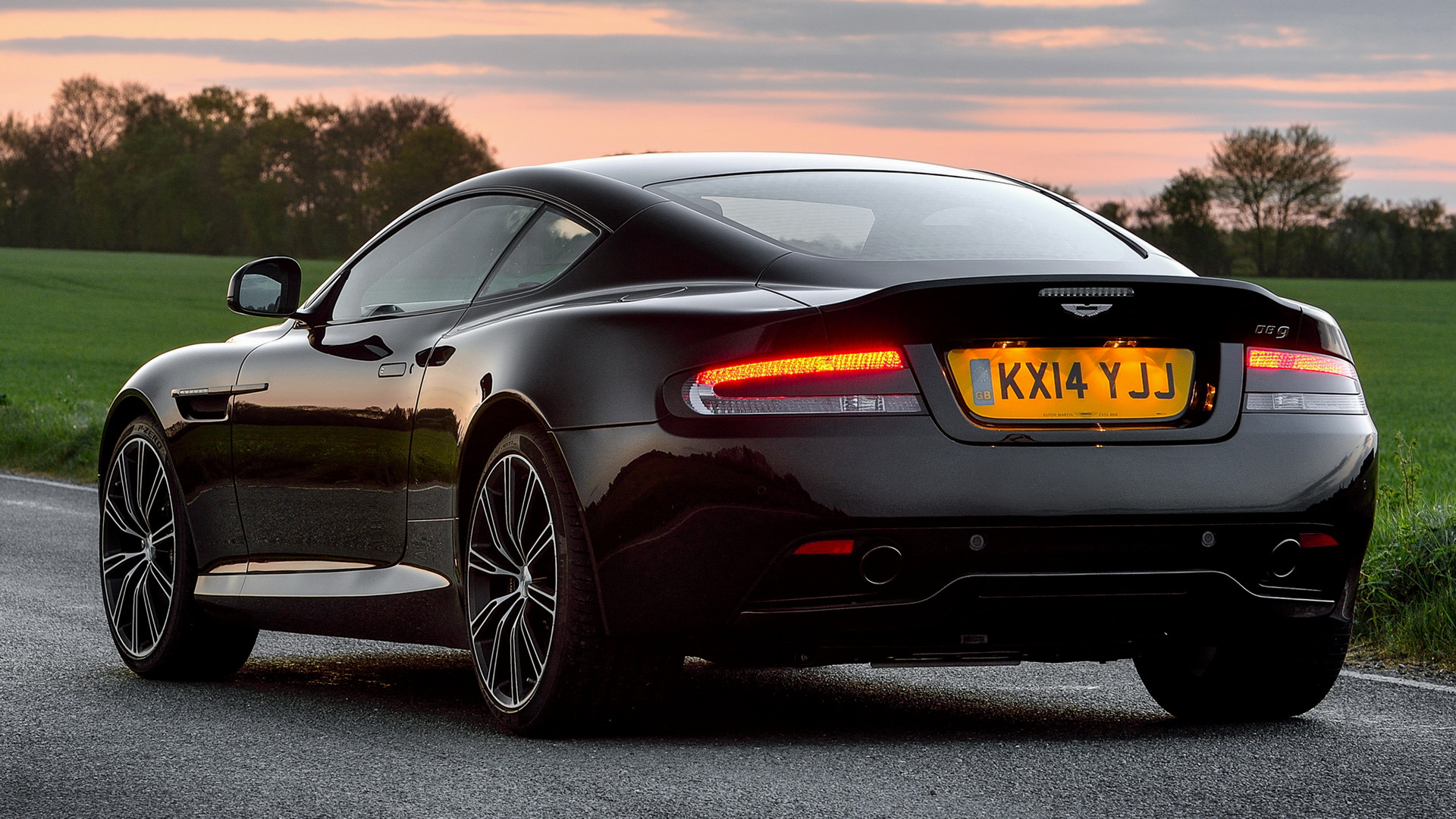 carpixel.net-2014-aston-martin-db9-carbon-black-uk-11241-hd carpixel.net-2014-aston-martin-db9-carbon-black-uk-11241-hd