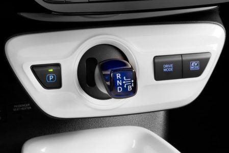 toyota-prius-2016-201523065_19