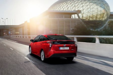 toyota-prius-2016-201523065_5