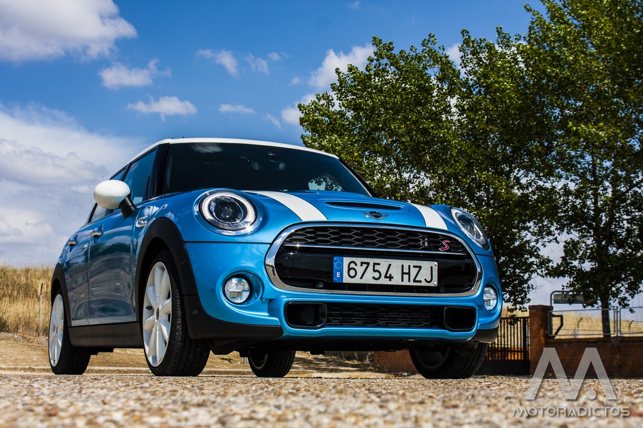 Prueba: Mini Cooper S 5 puertas (equipamiento, comportamiento, conclusión)