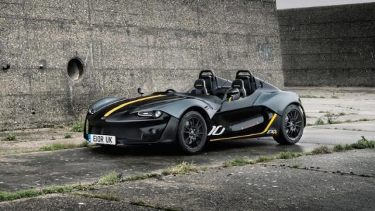 El Zenos E10 R con el motor de Focus RS y 700 kg de peso ya es una realidad