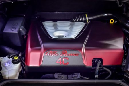 Alfa_Romeo_4C_Garage_italia_Customs_2015_1
