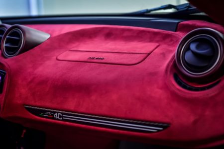 Alfa_Romeo_4C_Garage_italia_Customs_2015_2