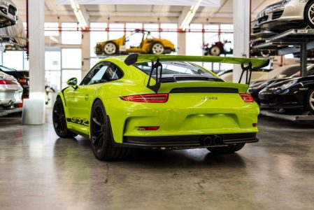 Porsche-911-GT3-RS-2
