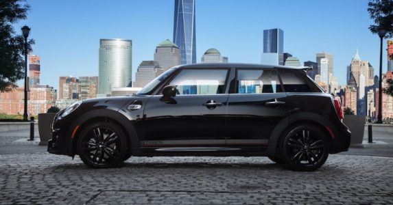 MINI Cooper S Carbon Edition: En cinco puertas y con 210 CV, sólo para EEUU