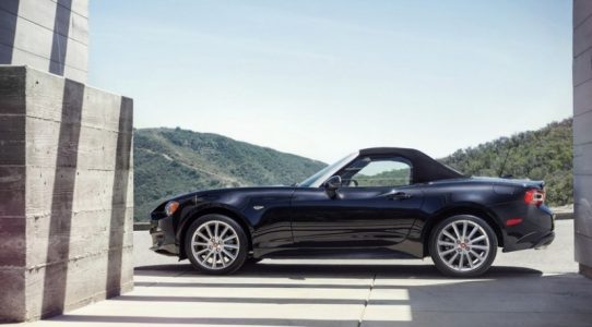 Fiat 124 Spider: El roadster italiano con raíces japonesas ya es oficial