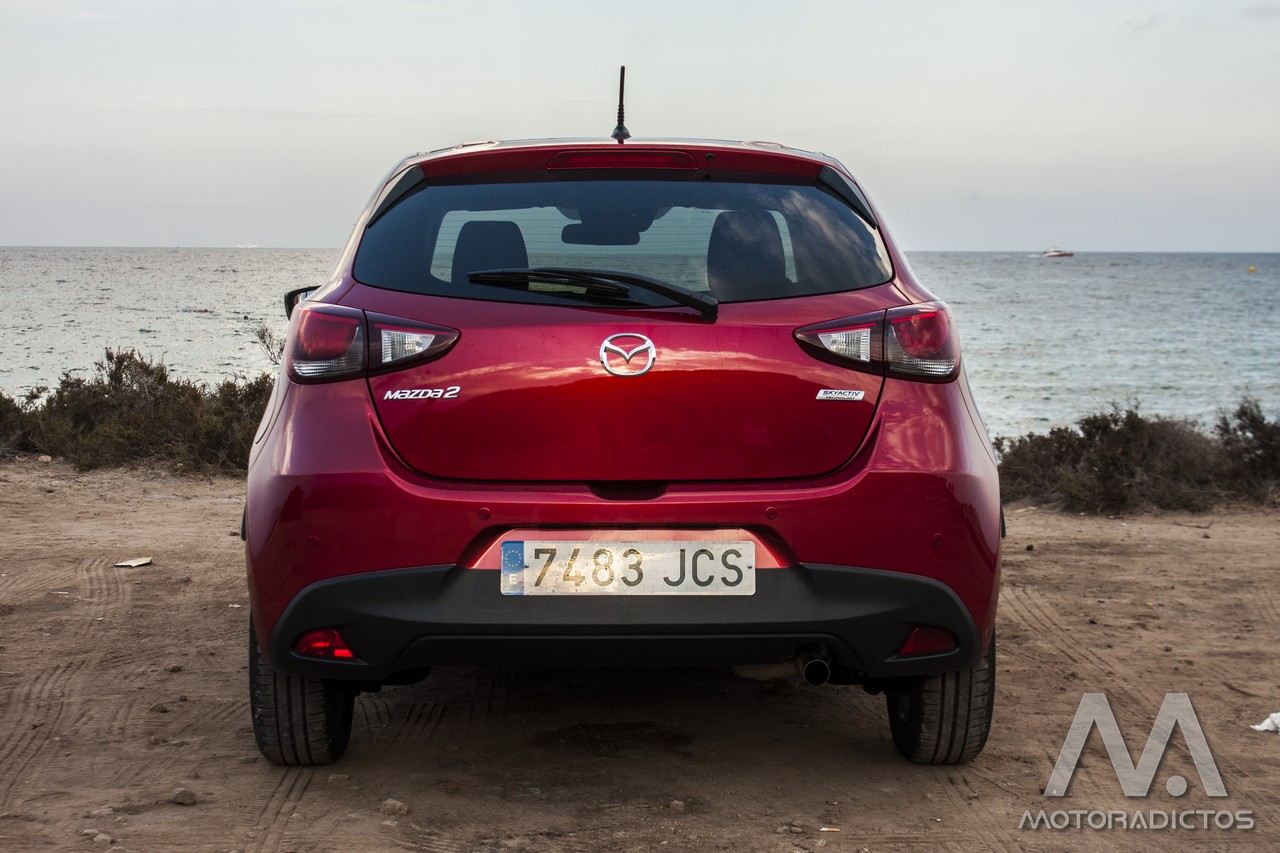 Prueba: Mazda 2 SkyActiv-G 75 CV Style+ (diseño, habitáculo, mecánica)