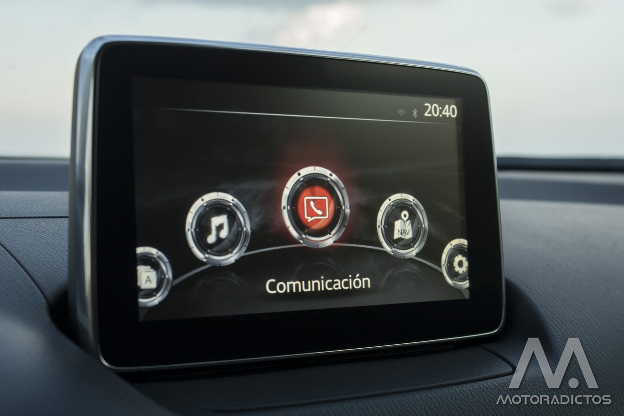 Prueba: Mazda 2 SkyActiv-G 75 CV Style+ (diseño, habitáculo, mecánica)