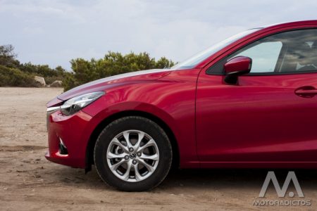 Prueba: Mazda 2 SkyActiv-G 75 CV Style+ (equipamiento, comportamiento, conclusión)