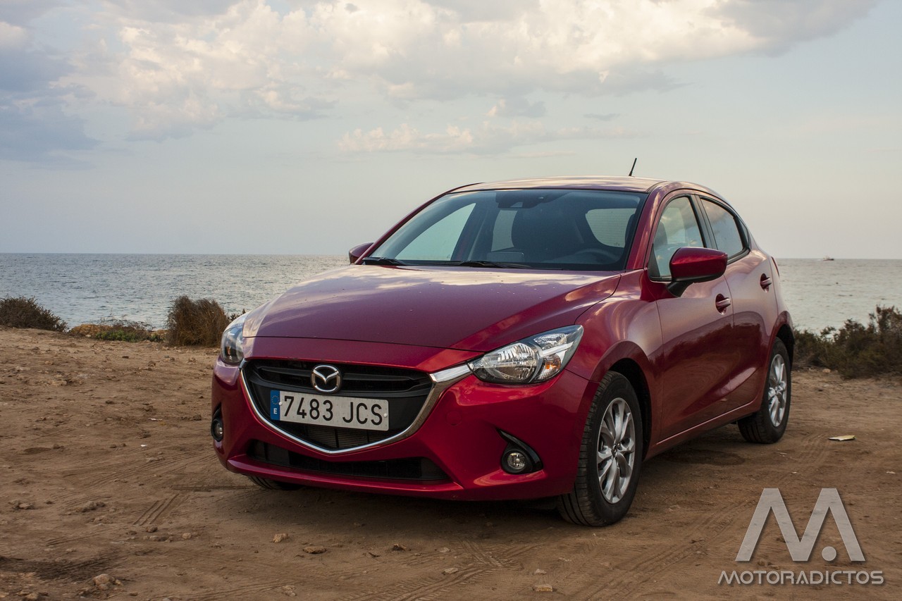 Prueba: Mazda 2 SkyActiv-G 75 CV Style+ (equipamiento, comportamiento, conclusión)