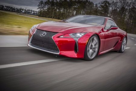 Lexus LC 500: El Coupé de altos vueltos derivado del LF-CC Concept