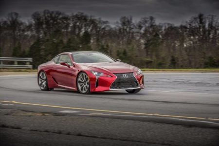 Lexus LC 500: El Coupé de altos vueltos derivado del LF-CC Concept