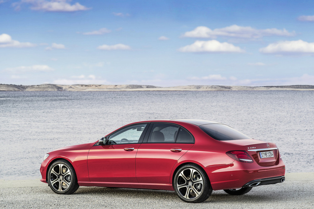 Oficial: nuevo Mercedes Clase E, primeras imágenes oficiales 3