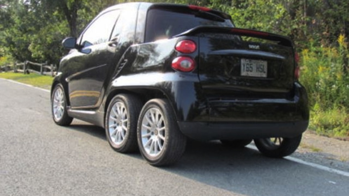 Un Smart Fortwo 6x6 también puede ser tuyo... aunque no es oficial 1
