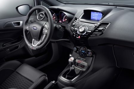 Ford-Fiesta-ST200-8