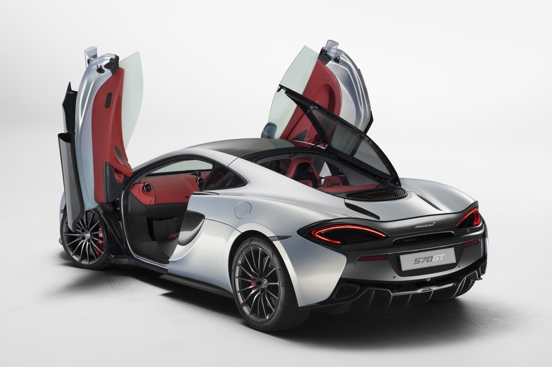 Oficial: McLaren 570GT, el más lujoso de la casa