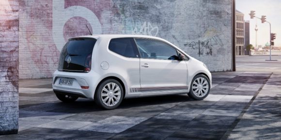 El Volkswagen Up! 2016, ahora con motor turbo de 90 CV y estética renovada