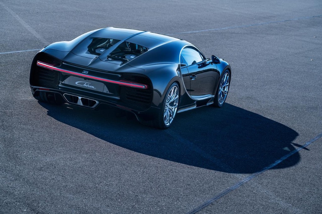 ¡Ya está aquí! Bugatti Chiron: 1500 CV, 16 cilindros y sólo 2,2 segundos para alcanzar los 100 km/h