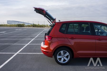 Prueba: Volkswagen Golf Sportsvan 1.6 TDI 110 CV DSG (equipamiento, comportamiento, conclusión)