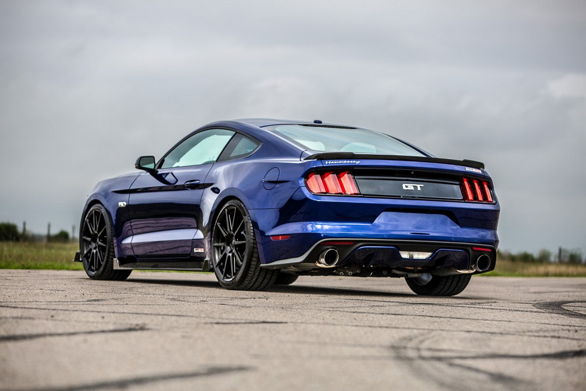 Hennessey Mustang HPE750: Cuando unes potencia y fibra de carbono salen estos resultados 2