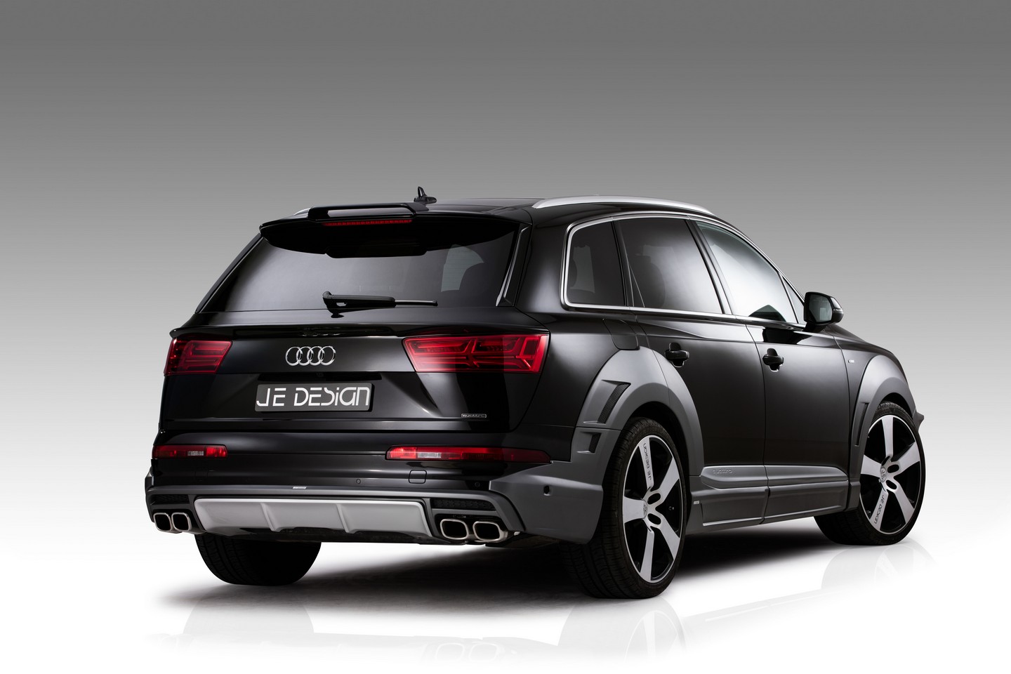 JE Design hormona como a un pollo al Audi Q7 S Line y SQ7 y le aumenta su potencia 3
