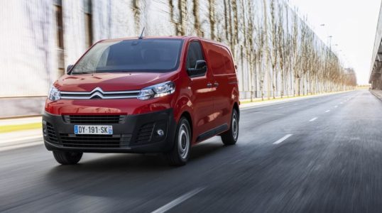 Peugeot Expert y Citroën Jumpy: Nuevos comerciales ligeros disponibles en varias configuraciones