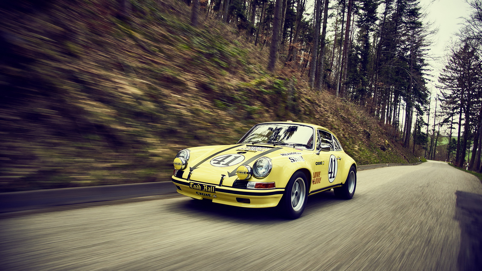 Así estaba este Porsche 911 2.5 S/T y así está ahora tras su restauración