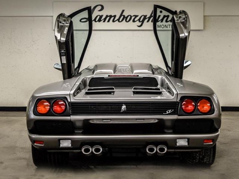 Estrenar un Lamborghini Diablo SV de 1999 es posible a día de hoy... 3