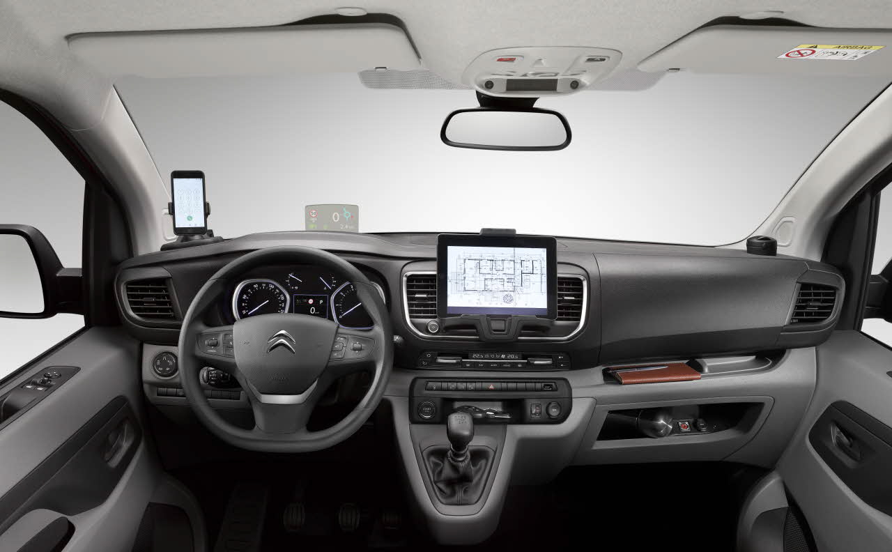 Peugeot Expert y Citroën Jumpy: Nuevos comerciales ligeros disponibles en varias configuraciones 3